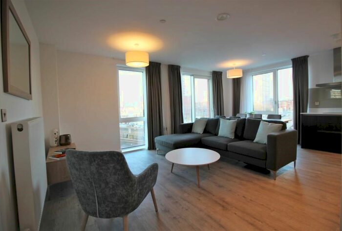 2 Bedroom Property To Rent In Compton Street, London, EC1V