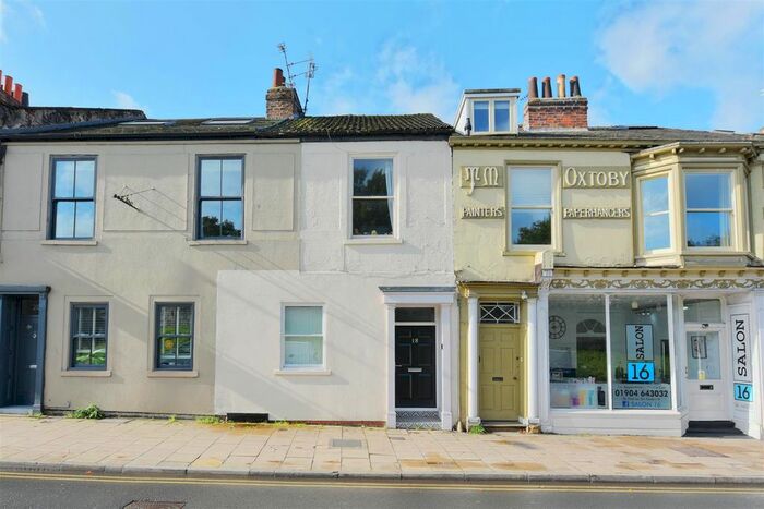 2 Bedroom Flat To Rent In Fishergate, York, YO10