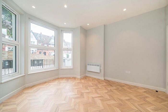 1 Bedroom Flat To Rent In Anerley Hill, Anerley Hill, London, SE19