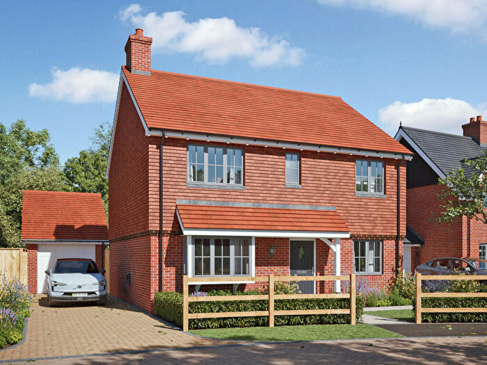 4 Bedroom Detached House For Sale In Brockhills Lane, New Milton, BH25