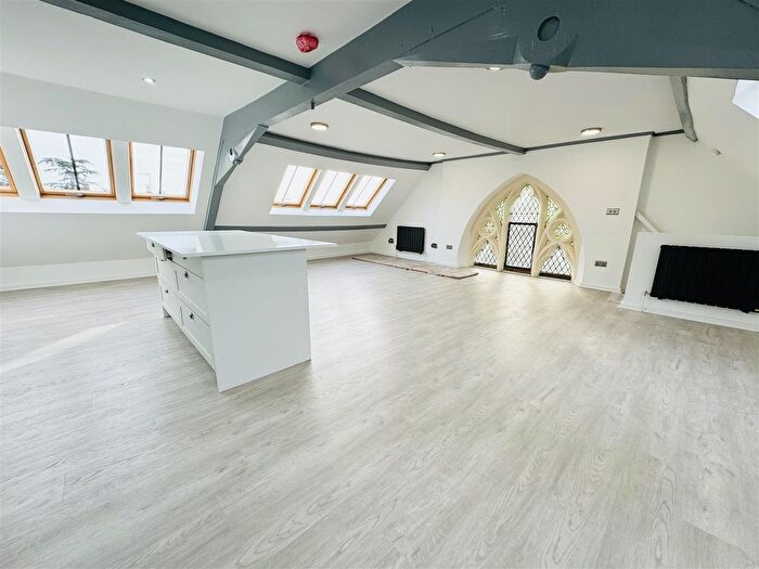 4 Bedroom Flat To Rent In Vale Road, St Wulstans Apartments, Stourport On Severn, DY13