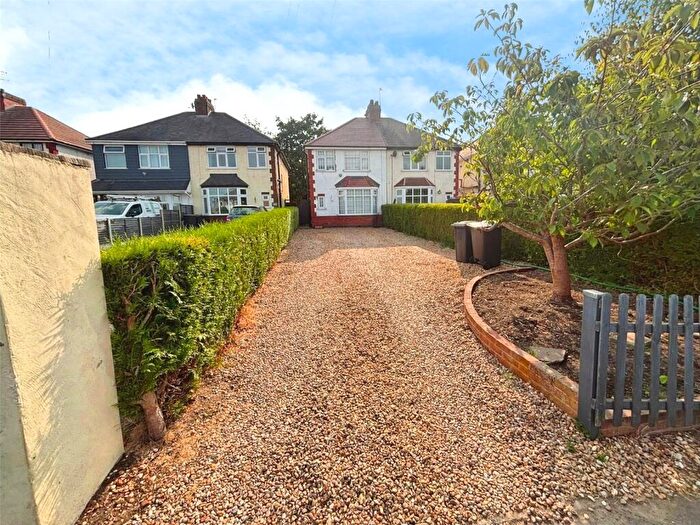 3 Bedroom Semi-Detached House For Sale In Nuneaton Road, Bulkington, Bedworth, Warwickshire, CV12