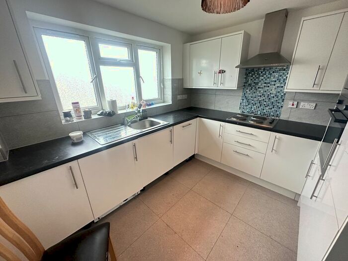 1 Bedroom Flat To Rent In Cornwall Court, Cornwall Road, Uxbridge, Greater London, UB8