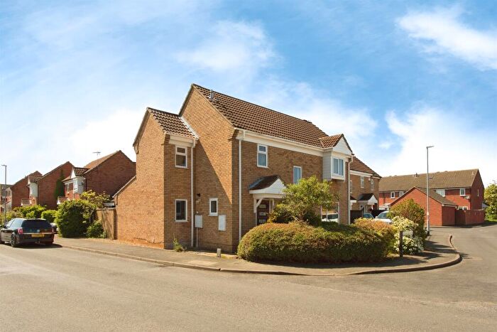 4 Bedroom Detached House For Sale In Degas Drive, St. Ives, PE27