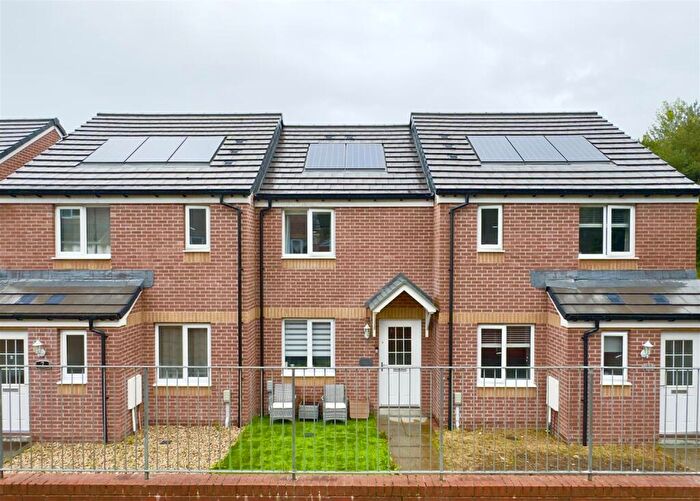 2 Bedroom Terraced House For Sale In Patterton Range Path, Glasgow, G53