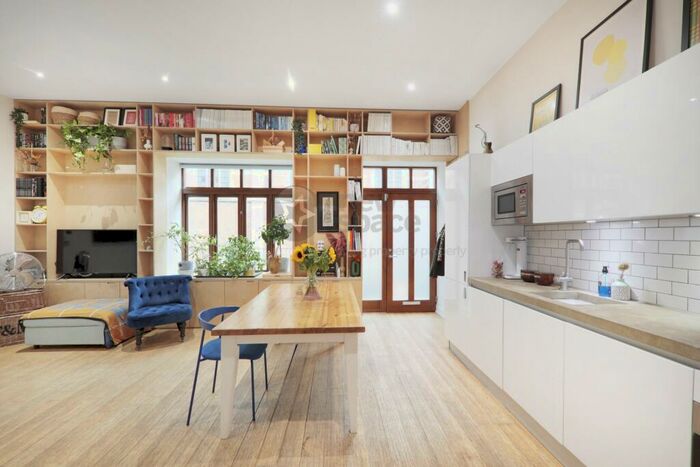 2 Bedroom Flat To Rent In Mission Apartments, Eastway, London, E9