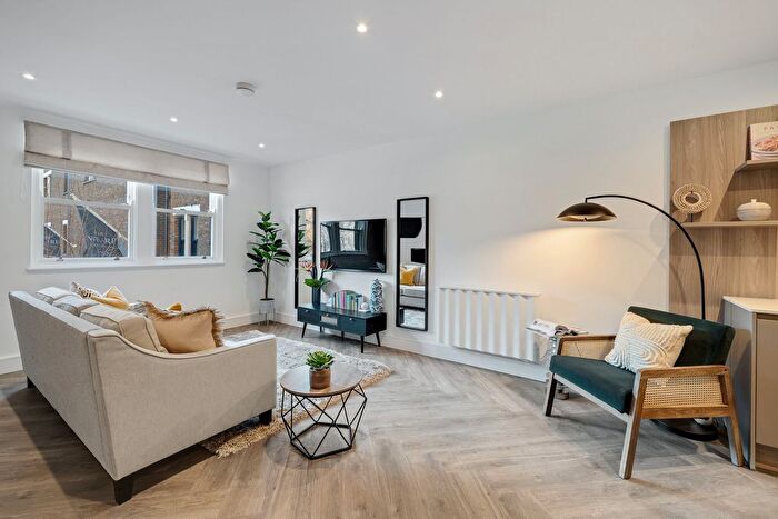 1 Bedroom Flat For Sale In Unit The Wharf Collection, Battersea, SW11