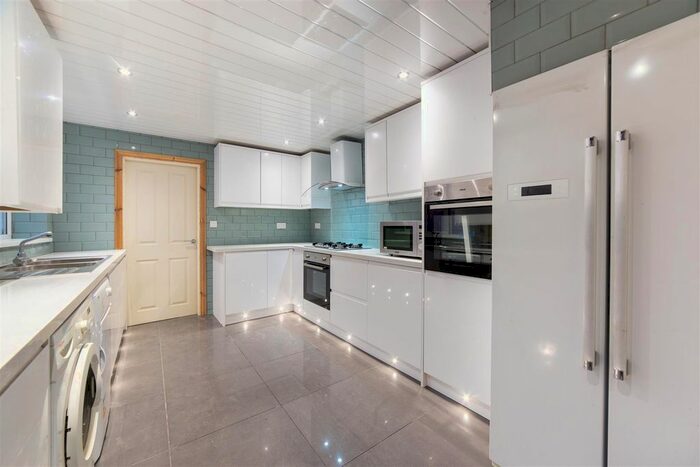 6 Bedroom Semi-Detached House To Rent In Cartington Terrace, Heaton, Newcastle Upon Tyne, NE6