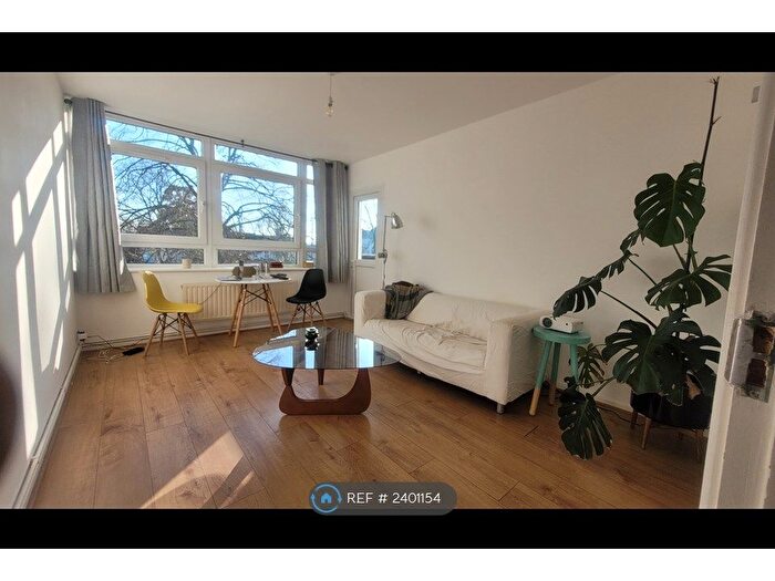 1 Bedroom Flat To Rent In Crownstone Road, London, SW2