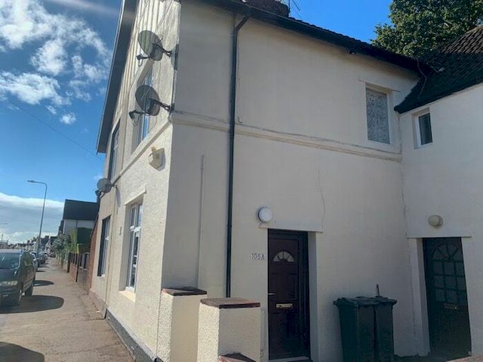 2 Bedroom Property To Rent In Fidlas Road, Heath, Cardiff, CF14