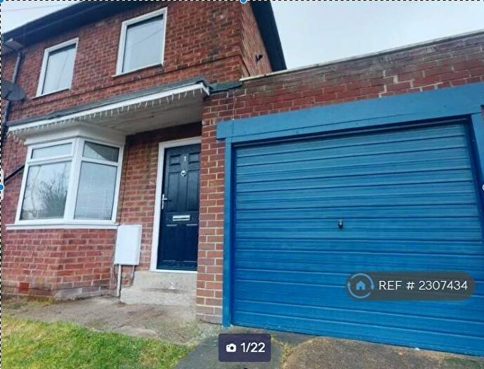 3 Bedroom Semi-Detached House To Rent In Crossway, South Shields, NE34