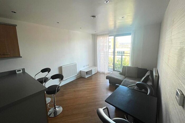 2 Bedroom Apartment To Rent In - Perth Road, Ilford, IG2