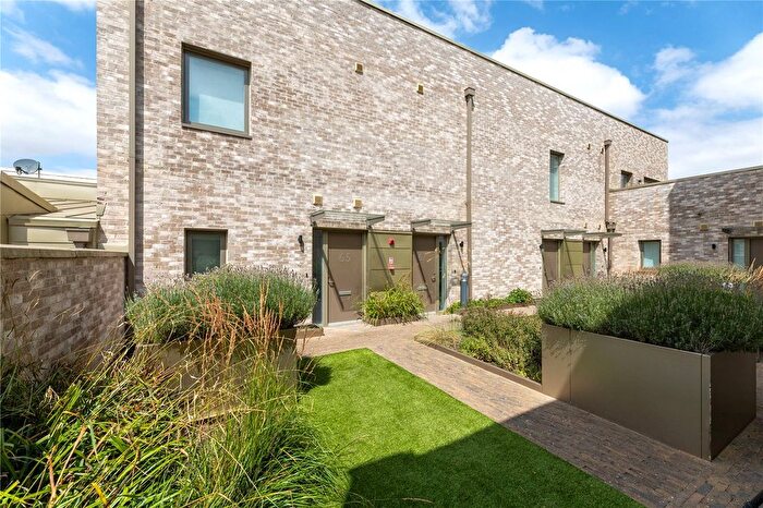 1 Bedroom Flat For Sale In Eddington Avenue, Cambridge, Cambridgeshire, CB3