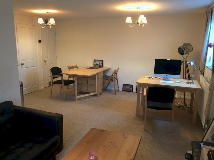 2 Bedroom Flat To Rent In Post Office Lane, Corsham, SN13