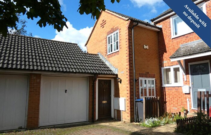 3 Bedroom Semi-Detached House To Rent In Chineham Way, Canterbury, CT1