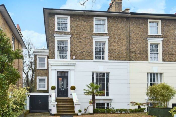 2 Bedroom Flat To Rent In Shooters Hill Road Blackheath, SE3