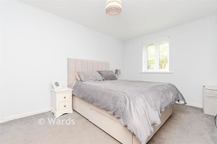 2 Bedroom Flat For Sale In Hardwick Crescent, Dartford, Kent, DA2