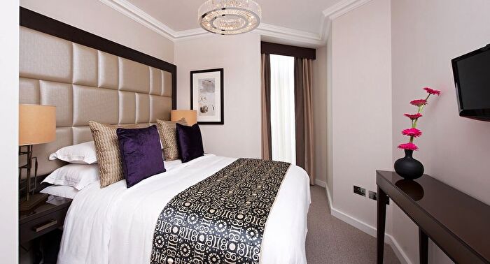 1 Bedroom Flat To Rent In Stanhope Gardens, London, SW7