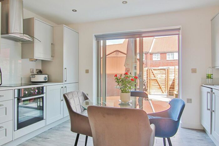 3 Bedroom Terraced House For Sale In Thwaite Street, Cottingham, HU16