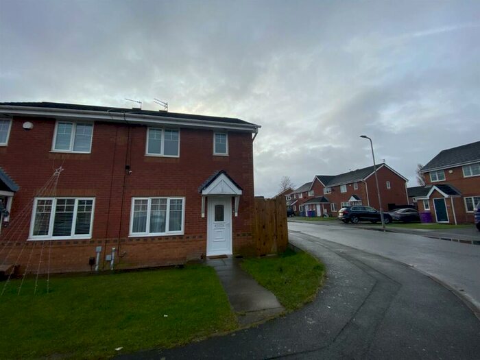 3 Bedroom Semi-Detached House To Rent In Woodhurst Crescent, Huyton, Liverpool, L14