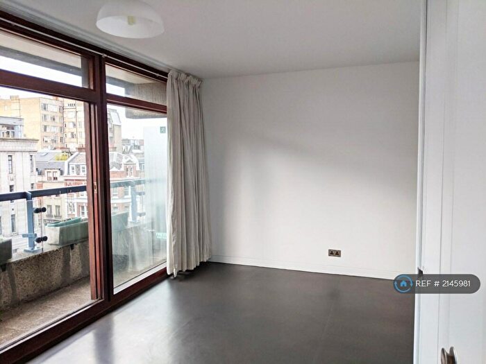 Studio To Rent In John Trundle Court, London, EC2Y