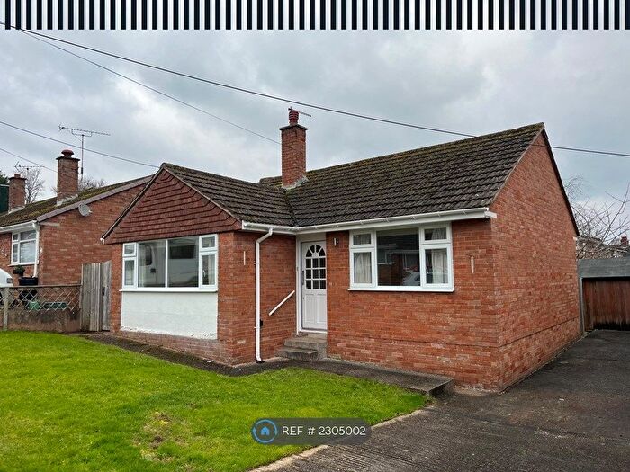 2 Bedroom Bungalow To Rent In Waresfoot Drive, Crediton, EX17