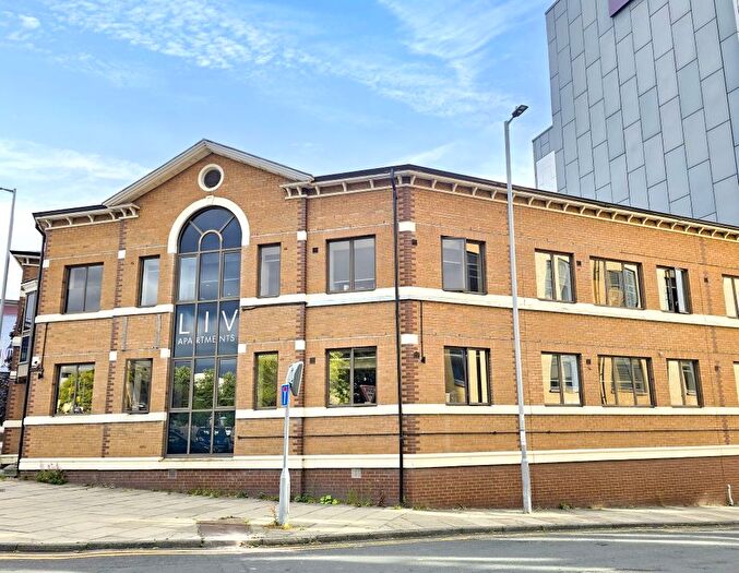 1 Bedroom Flat For Sale In Apartment L I V, George Street, Bradford, BD1