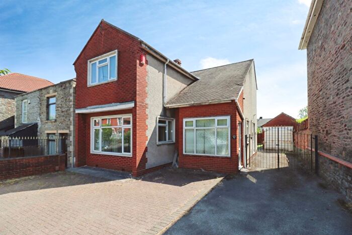 3 Bedroom Detached House For Sale In Soundwell Road, Bristol, BS16