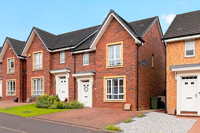 3 Bedroom Semi-Detached House For Sale In Hillman Road, Paisley, PA3