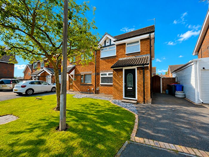 3 Bedroom Semi-Detached House For Sale In Rowntree Avenue, Fleetwood, FY7