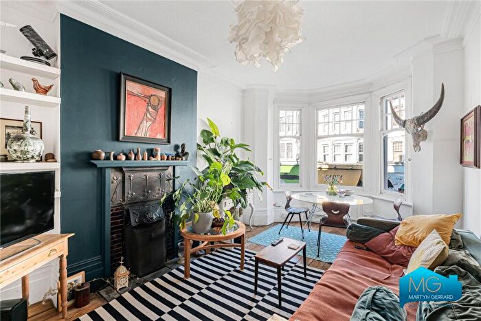 3 Bedroom Apartment To Rent In Fortis Green Road, Muswell Hill, London, N10