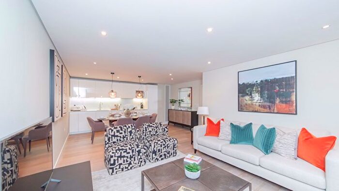 3 Bedroom Flat To Rent In Merchant Square, Paddington, W2