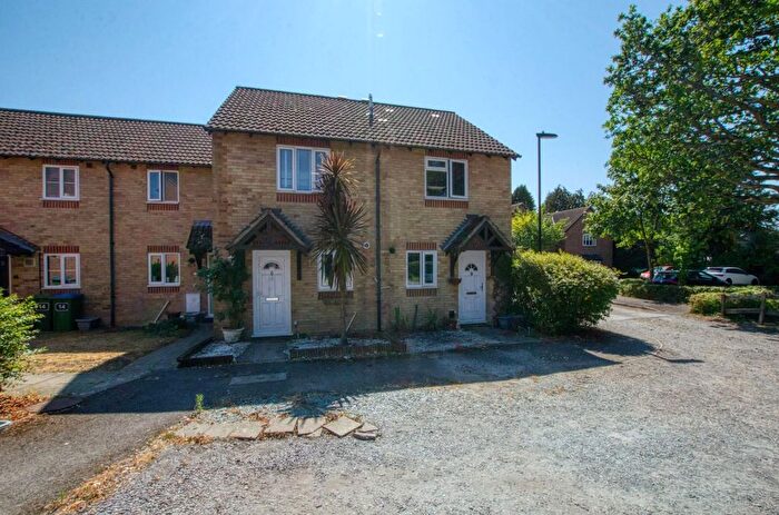 2 Bedroom Terraced House For Sale In Taverner Close, Sholing, Southampton, SO19