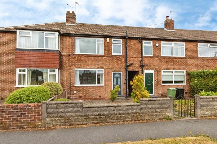 2 Bedroom Terraced House For Sale In Kelmscott Green, Leeds, LS15