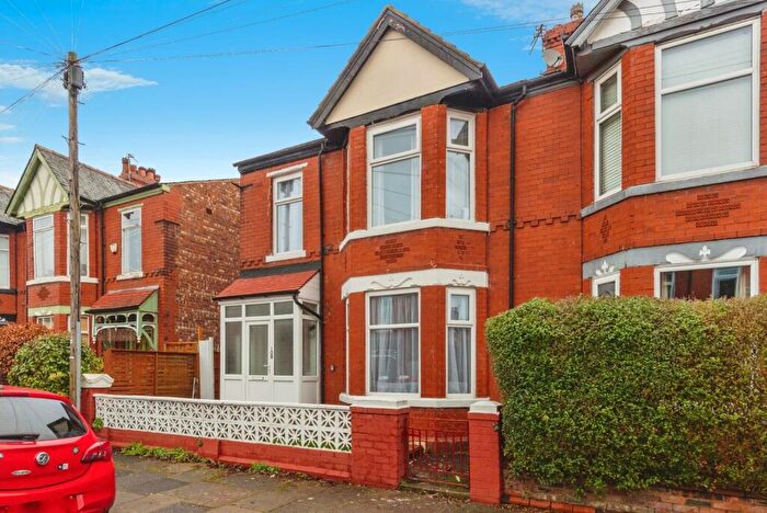 3 Bedroom Semi-Detached House For Sale In Newport Road, Manchester, Greater Manchester, M21