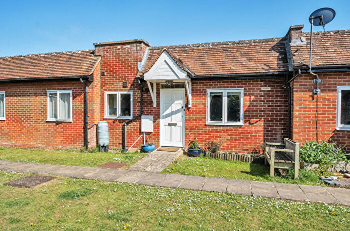 2 Bedroom Bungalow For Sale In Coxwell Road, Faringdon, Oxfordshire, SN7