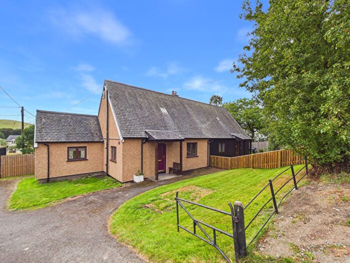 3 Bedroom Semi-Detached House For Sale In Springwell Brae, Broughton, Biggar, ML12