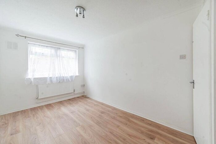 3 Bedroom Flat To Rent In Cowen Avenue, South Harrow, Harrow, HA2