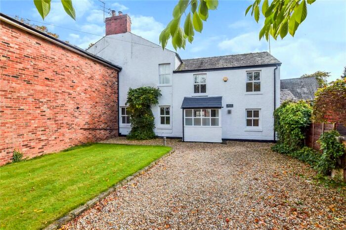 3 Bedroom Semi-Detached House To Rent In Granary Lane, Worsley, M28