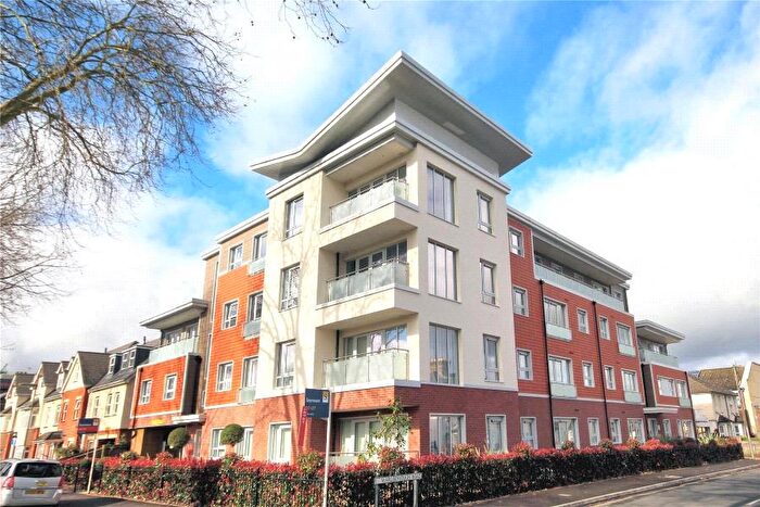 1 Bedroom Apartment To Rent In Woking, Surrey, GU21