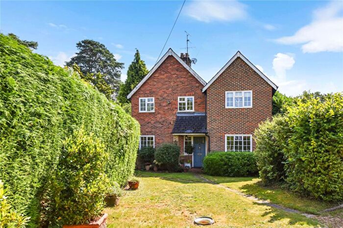 4 Bedroom Detached House For Sale In Carlton Road, Headley Down, Hampshire, GU35