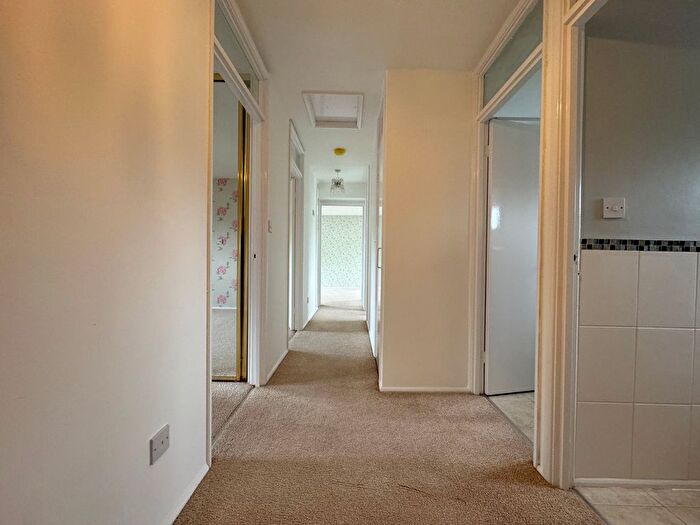 2 Bedroom Flat To Rent In Langdon Walk, Birmingham, B26