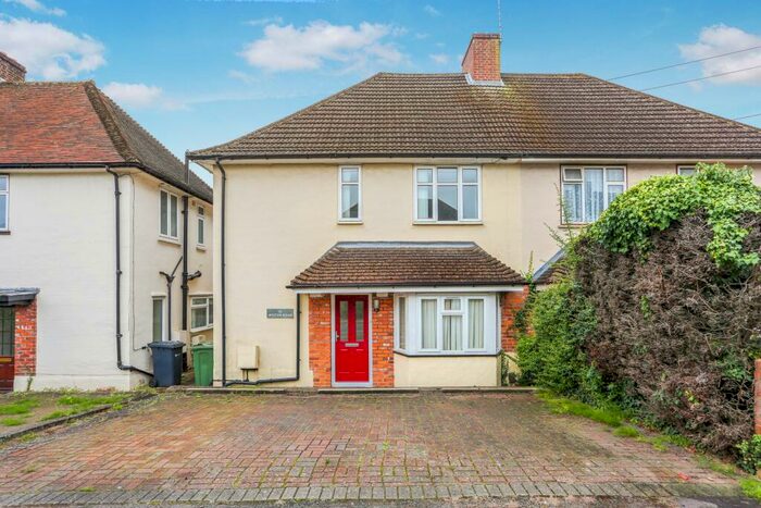 4 Bedroom Semi Detached House To Rent In Weston Road, Guildford, GU2