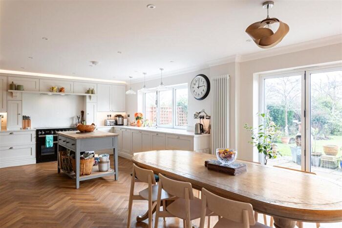 4 Bedroom Detached House For Sale In Parkgate Road, Newdigate, RH5