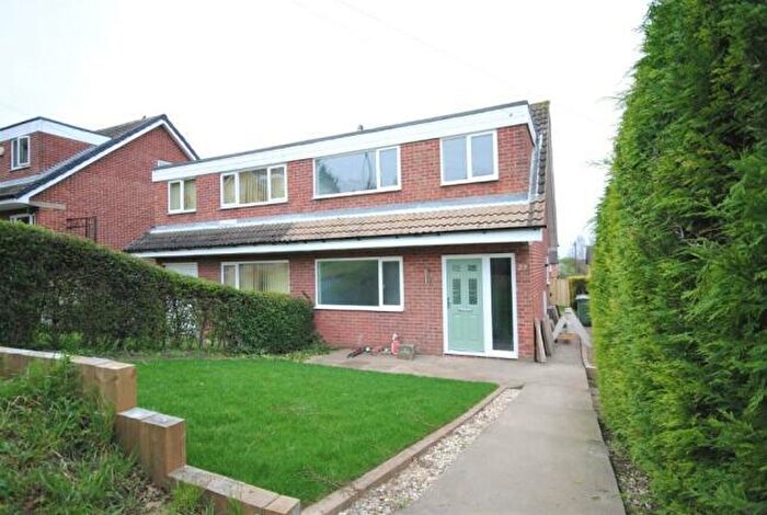 3 Bedroom Semi-Detached House To Rent In Hall Park Croft, Kippax, LS25