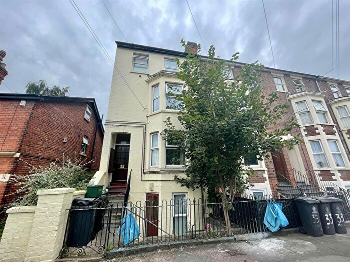 1 Bedroom Flat To Rent In Midland Road, Gloucester, GL1