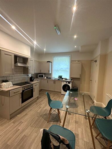 1 Bedroom Terraced House To Rent In Woodthorpe Terrace, Huddersfield, HD1