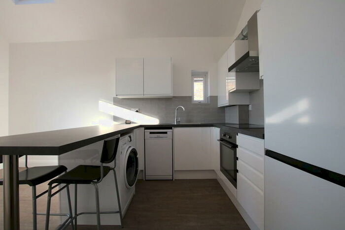 1 Bedroom Flat To Rent In Holland Road, Kensal Rise, London, NW10