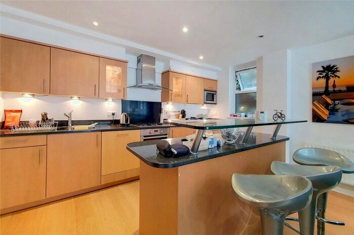 2 Bedroom Flat To Rent In Hightrees, Queensmere Road, London, SW19