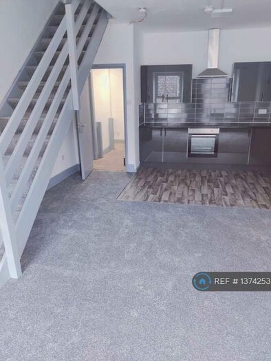 2 Bedroom Flat To Rent In Schofield Street, Waterfoot, Rossendale, BB4